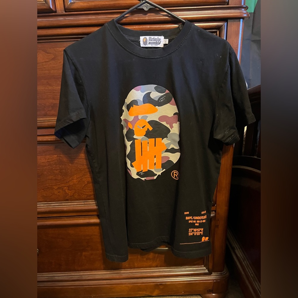 Bathing ape x undefeated tee size medium